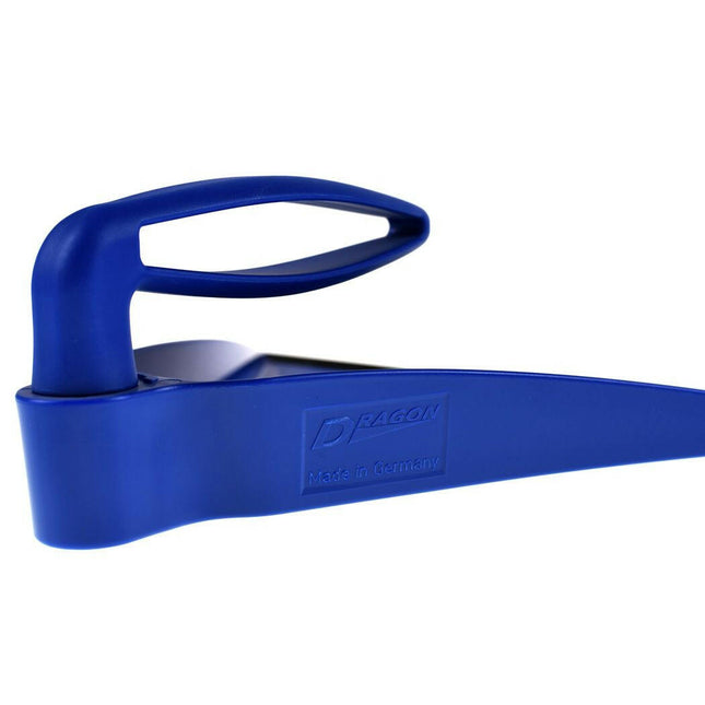 V7 Ypsilon - amazing scoop for collecting fur and dirt.