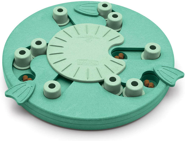 Nina Ottosson Dog Worker Green Level - educational game for dogs, level.