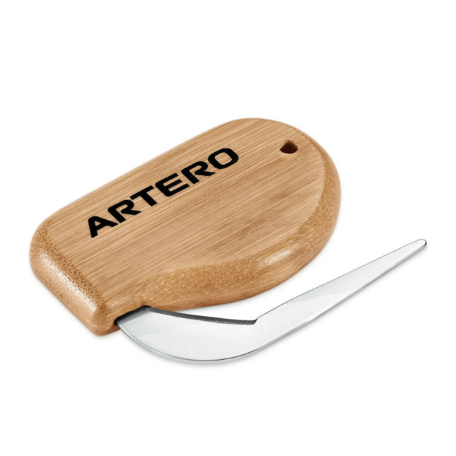Artero Nature Collection Mat Breaker - mat cutter with a razor blade for cutting tangles.