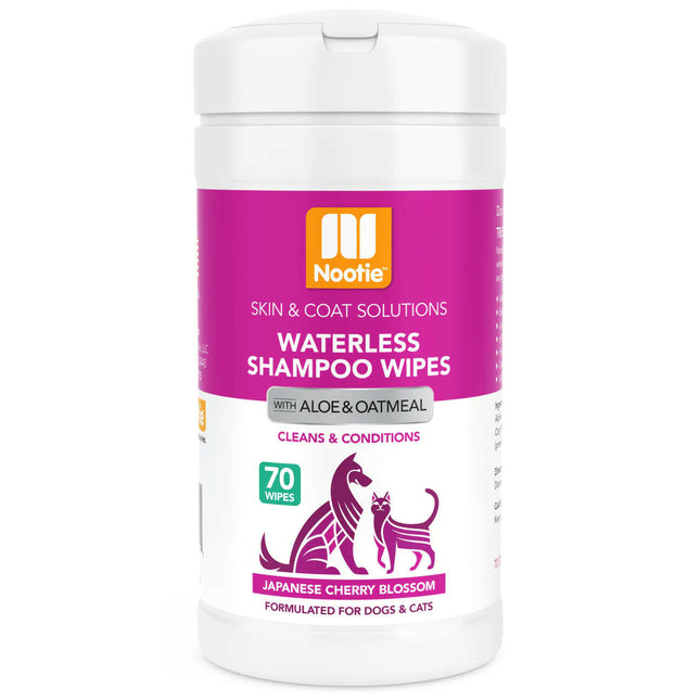 Nootie Japanese Cherry Blossom Wipes 70 pcs - cleaning and refreshing wipes for pet fur with a cherry blossom scent..