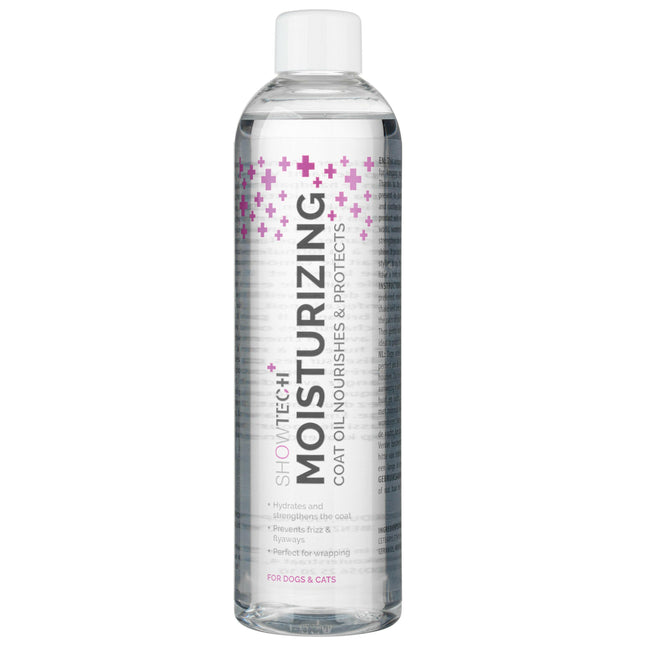 Show Tech Moisturizing Coat Oil - multifunctional, nourishing oil that facilitates detangling, adds shine, and moisturizes the coat..