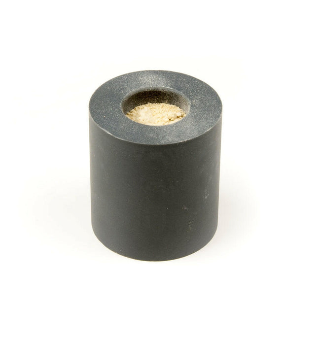Show Tech bleeding control powder box.