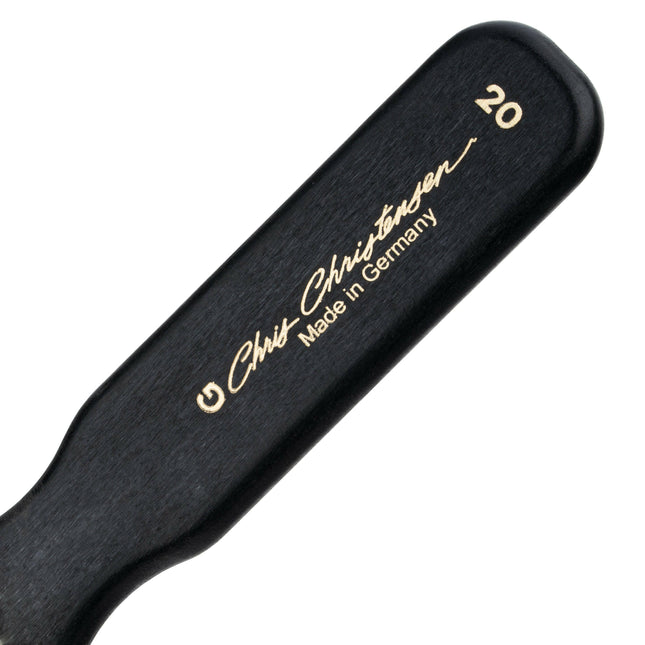 Chris Christensen Oval Pin Brush - elegant brush with gold-plated pins, for long and silky hair.