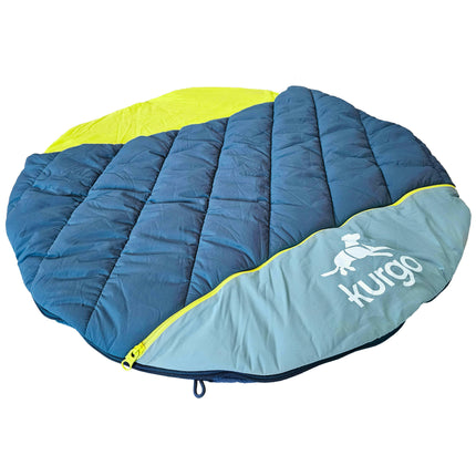 Kurgo Pup Sack Sleeping Bag - waterproof sleeping bag for dogs, with a warm lining.