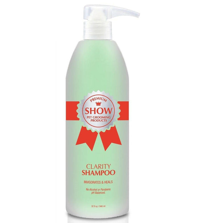 Show Premium Clarity Shampoo - soothing cleansing shampoo that helps remove discoloration from fur, concentrate 1:8.