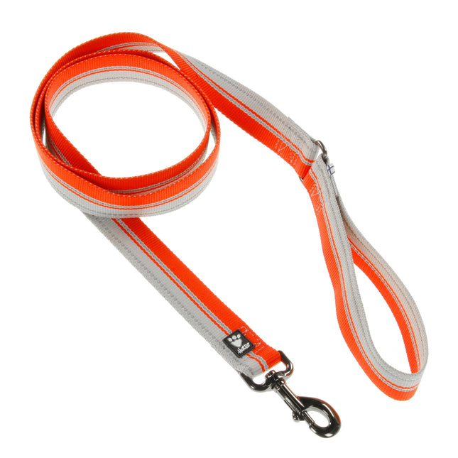 Hurtta Weekend Warrior Eco Leash Rosehip - waterproof dog leash made from recycled materials.